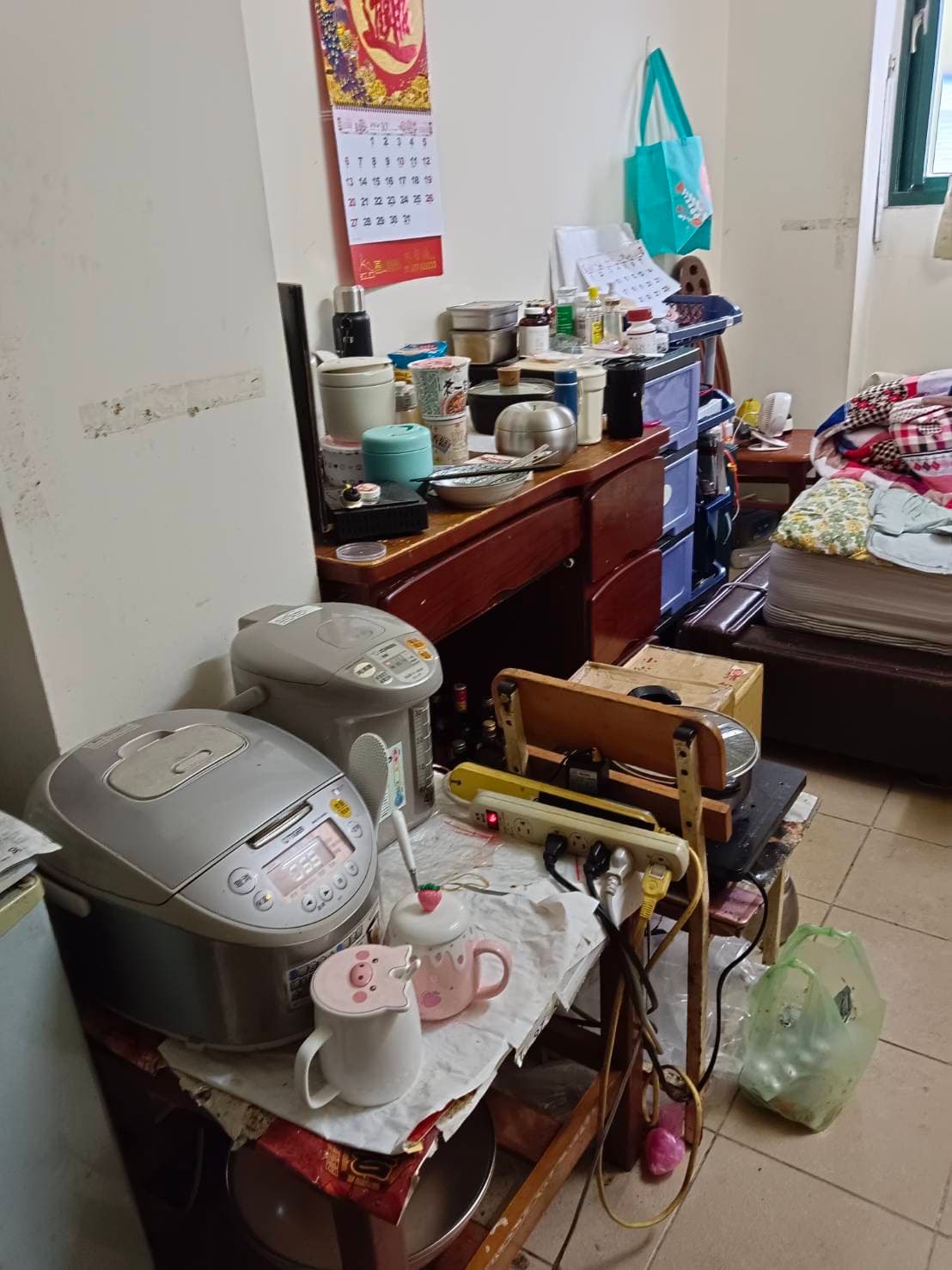 淨化前 — 走道被擋住
