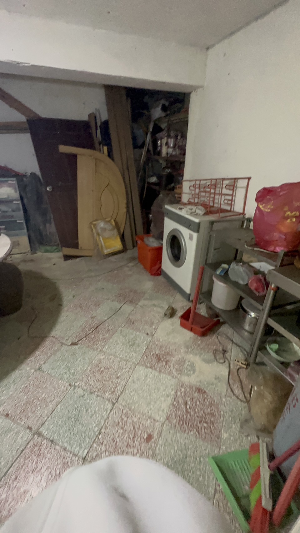 淨化前 — 受潮物品